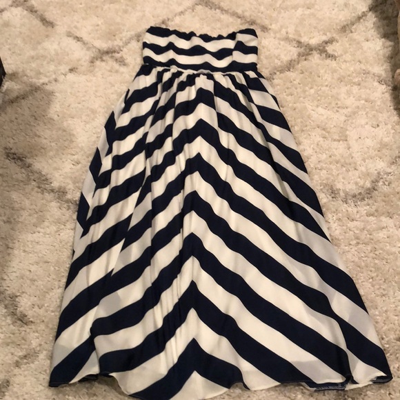 Lulus navy and white striped dress - Picture 2 of 11